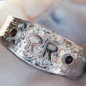 brand-bracelet