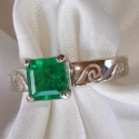 14K whiteEmerald wave ring