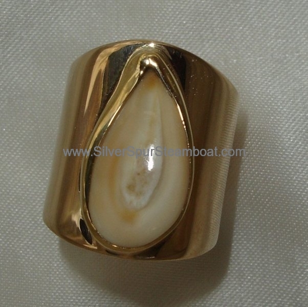 Fabricated 14k yellow wide Elk tooth ring